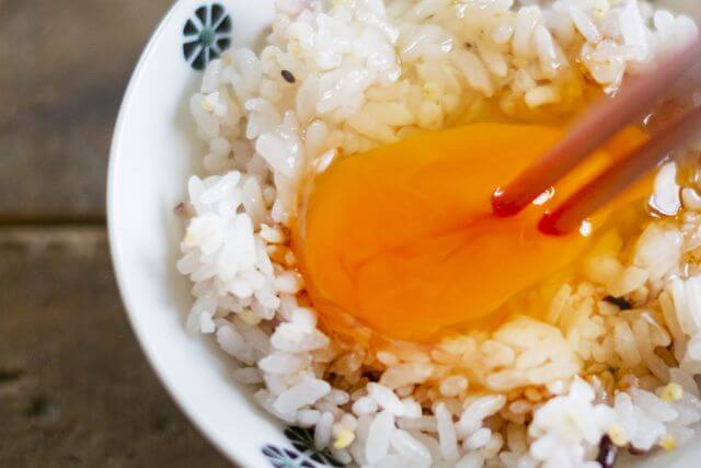 生食にもおすすめの鮮度が高い美味しい卵の見分け方